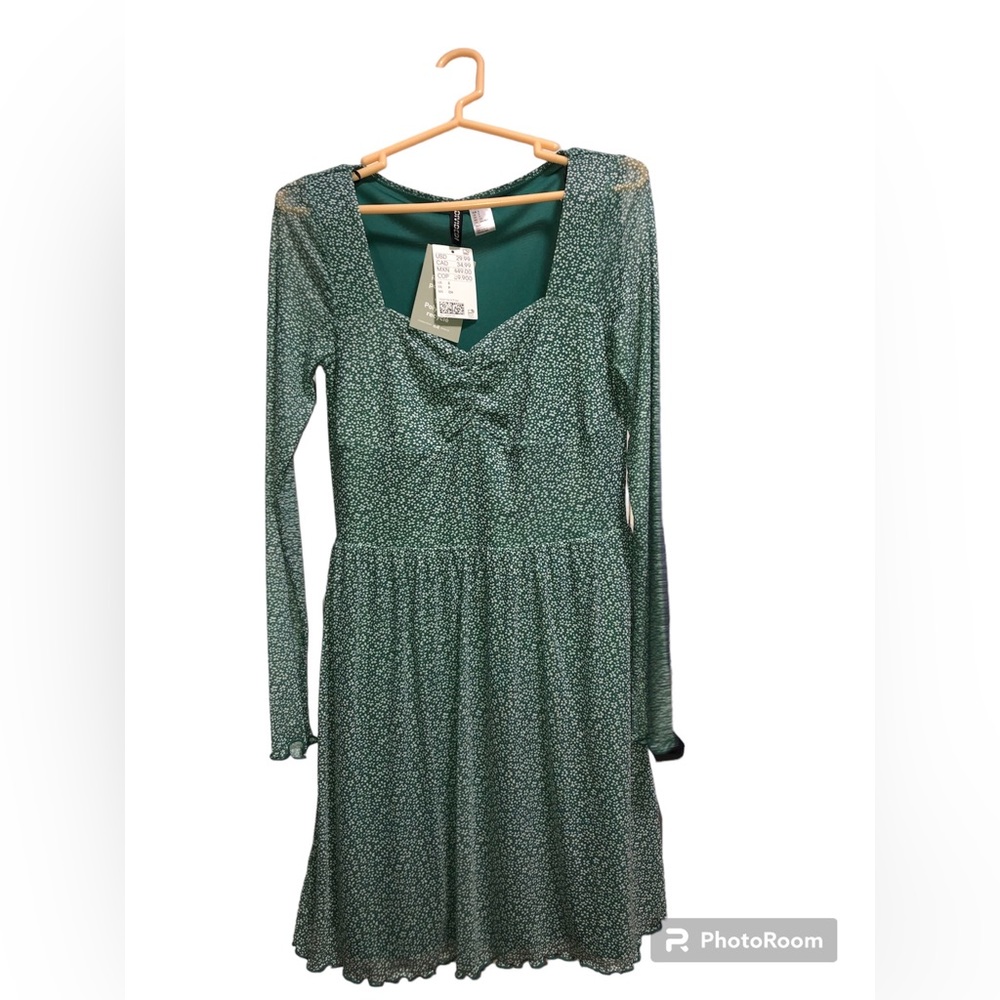 Brand: H&M, Size: S, Color: Green